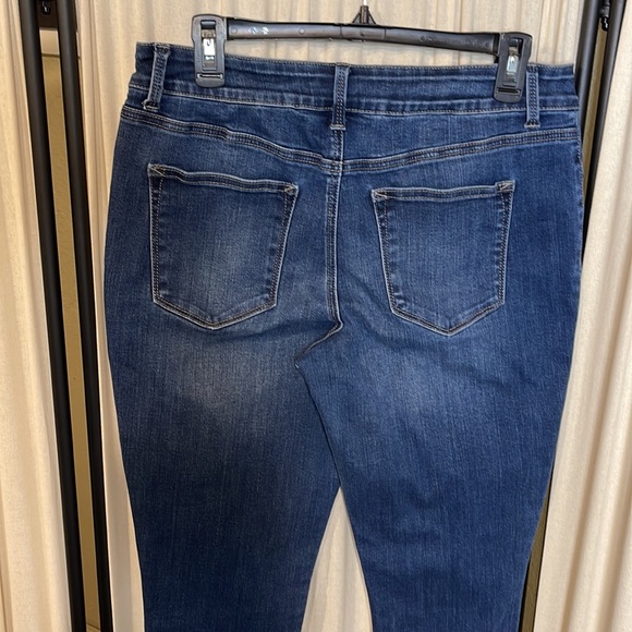 MAURICES HIGH RISE STRETCHY SKINNY JEANS SIZE LARGE - Picture 7 of 10